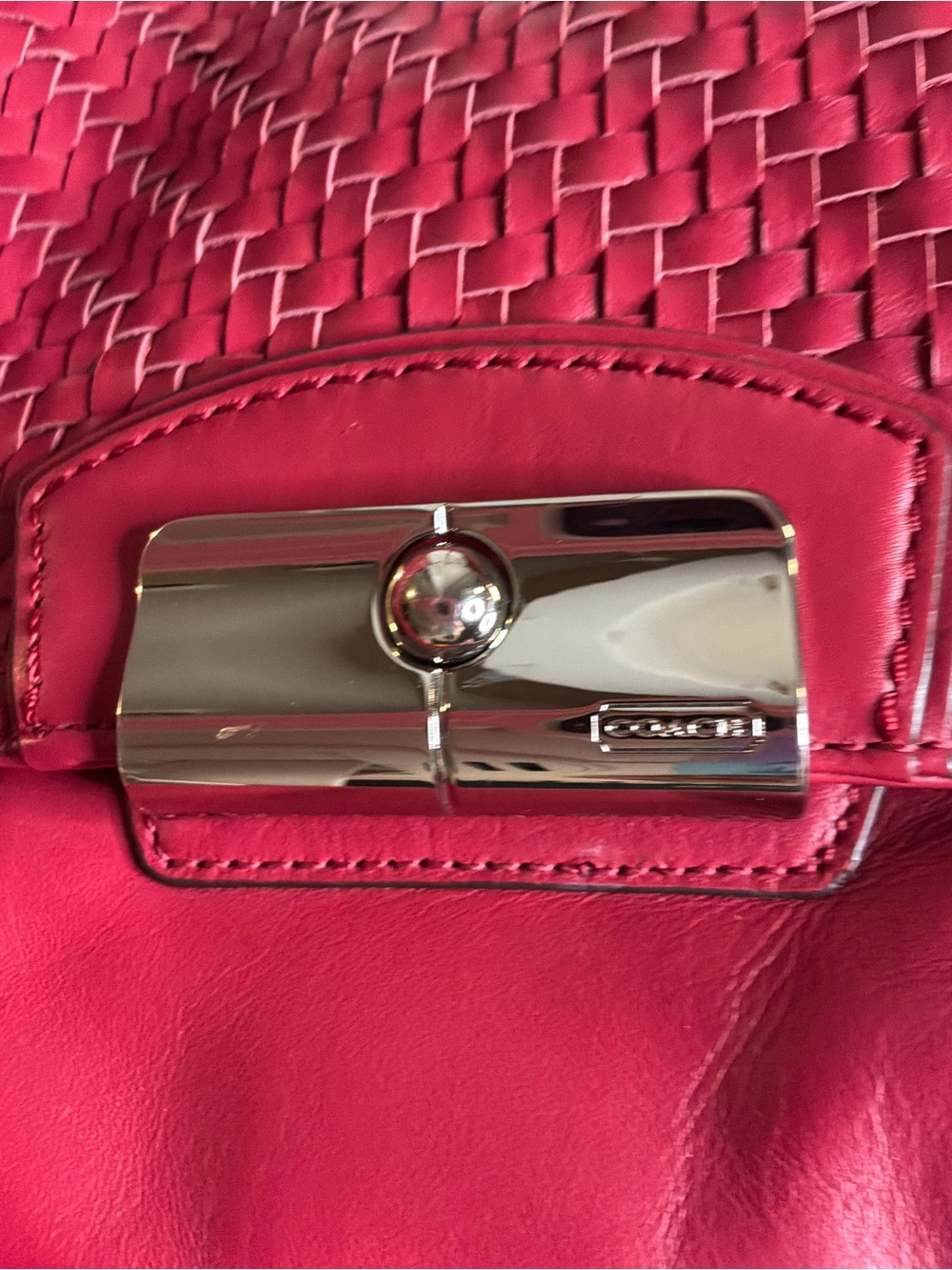 Vintage Coach Woven Leather Shoulder Bag in Raspberry - Picture 3 of 8